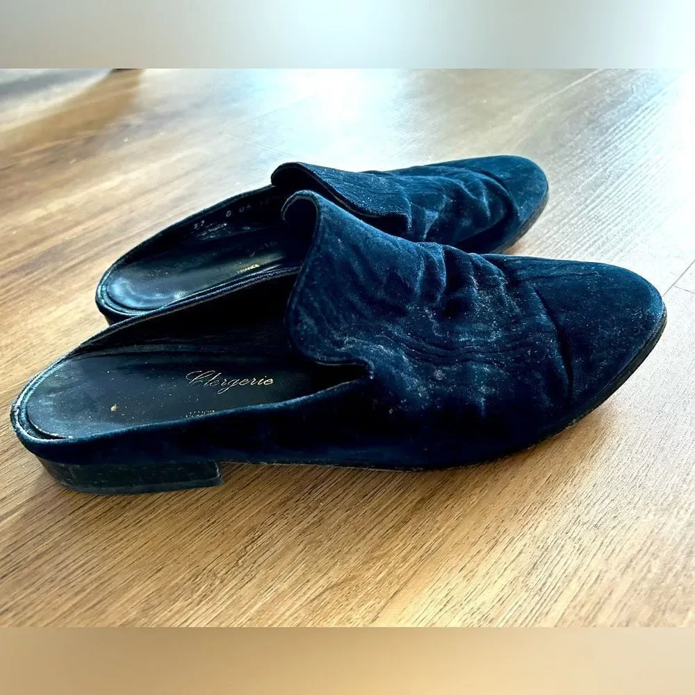Clergerie black velvet slides 37
